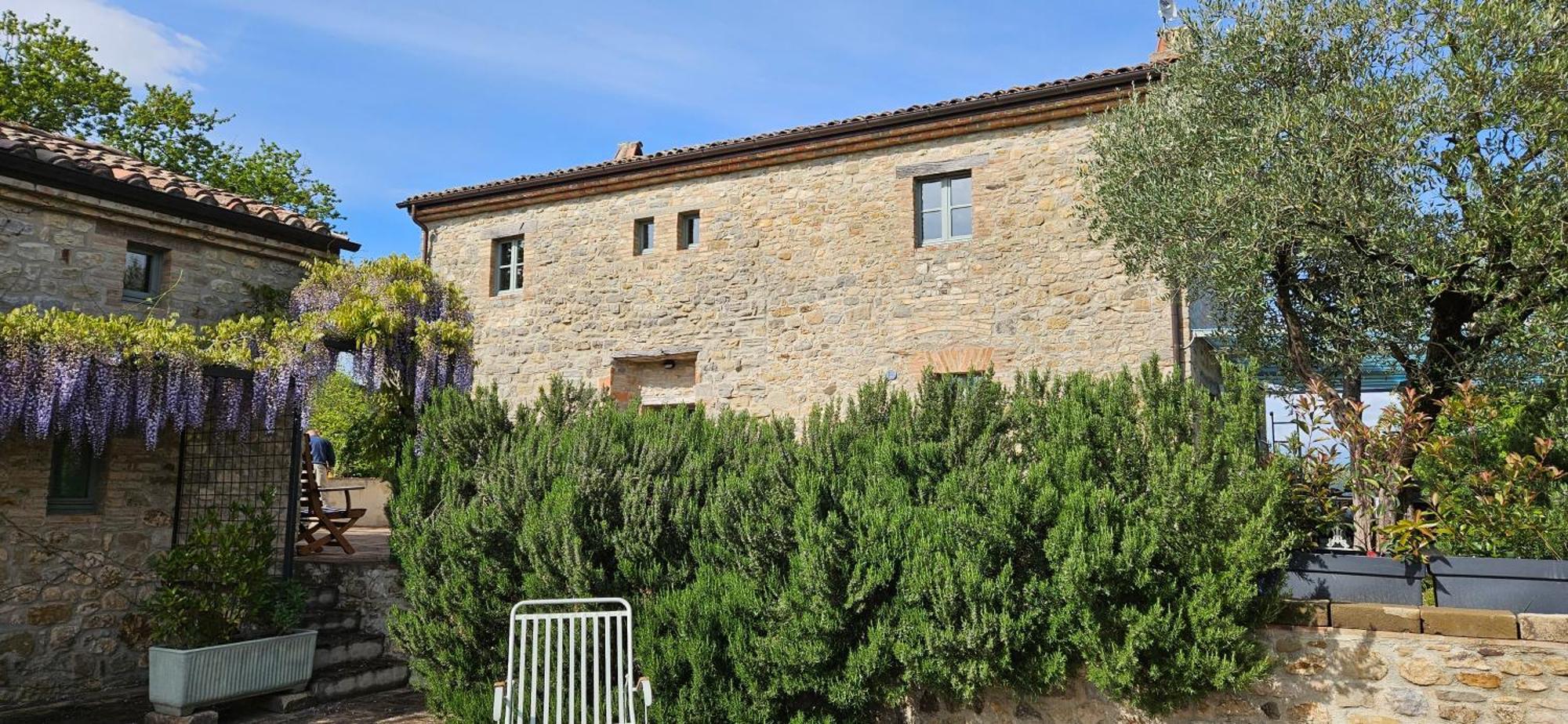 モントーネ Borgo Cardaneto Bed & Breakfast エクステリア 写真