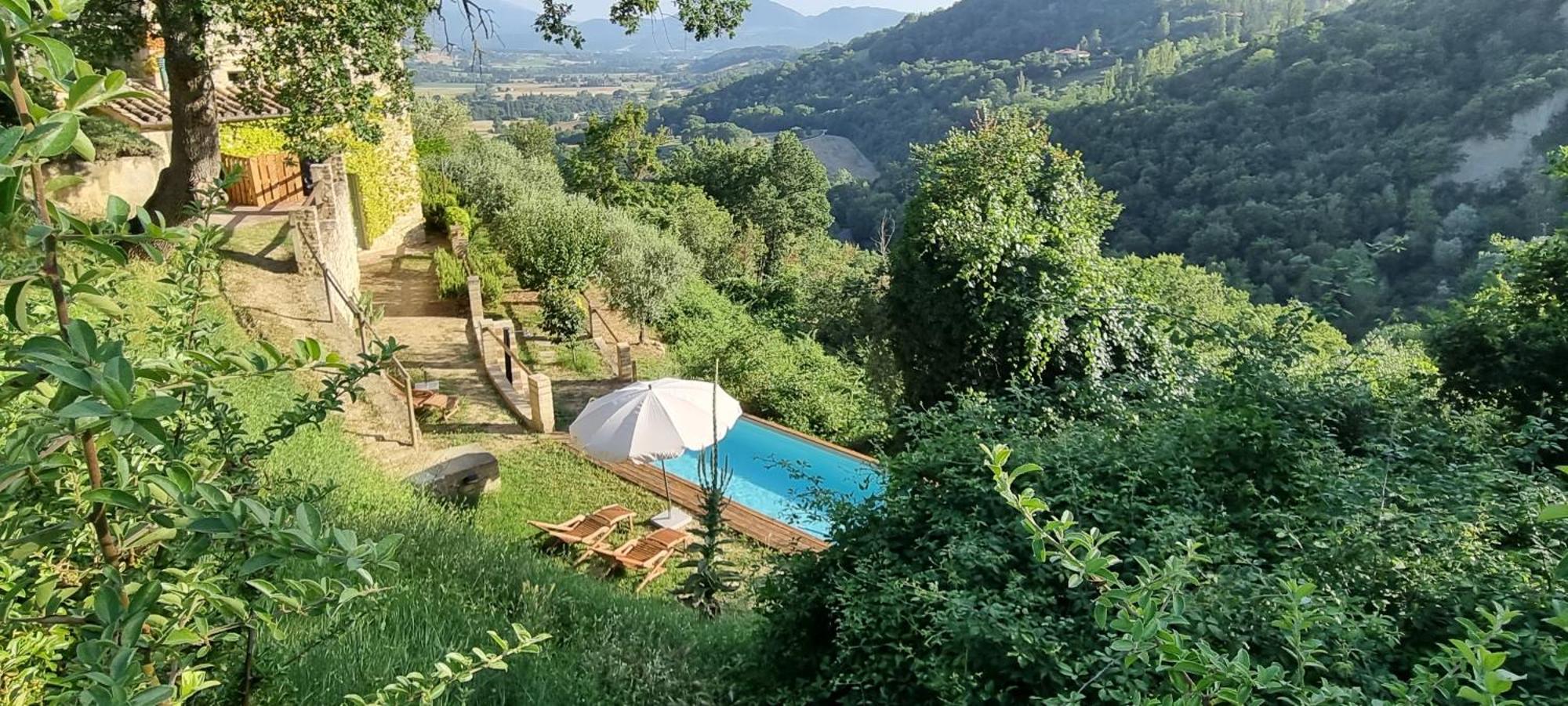 モントーネ Borgo Cardaneto Bed & Breakfast エクステリア 写真
